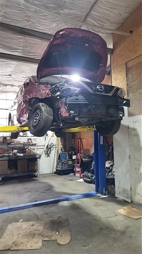 2016 NISSAN SENTRA TRANSMISSION CHANGES FROM RED TO GRAY AND FROM GRAY TO RED