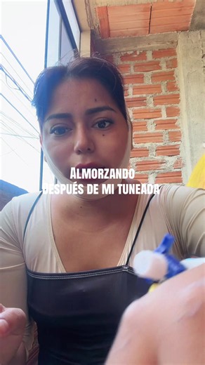 Almorzando en Bariados Restobar Trujillo después de mi tuneada