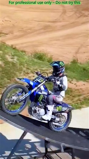 Motorcycle Auraaa Freestyle 999% Stunt