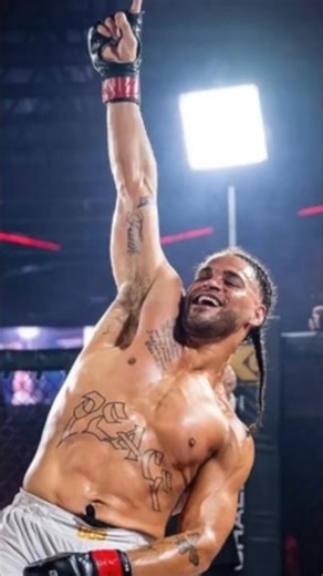 Donte Johnson's surprising middleweight debut and submission finish.