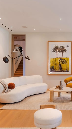 POV: Your home feels like a private hotel in Greece or Morocco. Designed by @kishaniperera and Bobby Reese, this 13,000 sq. ft. estate is oriented entirely around a spectacular central courtyard. In California, indoor-outdoor living is really everything and is quite a luxury, and this home proves it with massive glass openings in nearly every room that draw your eye toward the infinity pool and lush gardens. With 1.33 acres of rare flat land, it’s an entertainer’s paradise that still feels like 