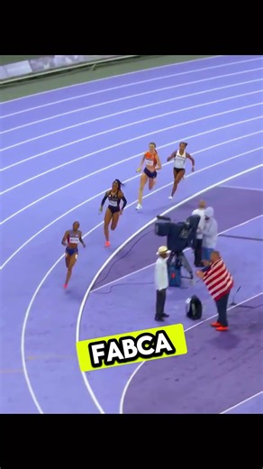She Caught Up From Behind in Seconds #olympics #running