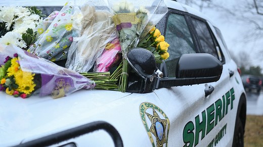 Tennessee Blue Alert: Manhunt continues for suspect in fatal Blount County deputy shooting; what to know