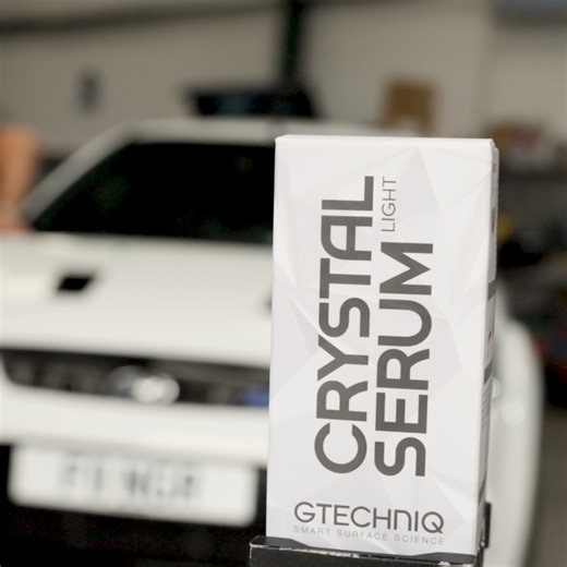 🚗🔥Want to ceramic coat your car, but don't want to pay someone else to do it? Well, watch this! 👀⬇ We show you how easy it is to apply Gtechniq Crystal Serum Light and EXO V5 yourself! Enjoy all the paint protection benefits, enhanced gloss, and incredible water/dirt repellency of a high-quality ceramic coating that you've applied at home!🤩✨ #ceramiccoating #paintprotection ##detailingworld ##detailing #gtechniq | Fast Car Magazine