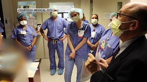 ‘Choose Hope': Medical City Chaplain Provides Comfort to Staff, Patients in COVID-19 Unit