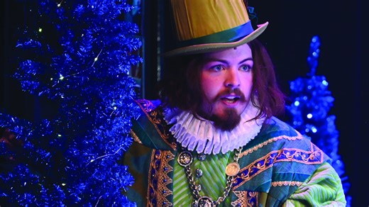 Lyric Theatre goes over-the-top with uproarious '80s mashup musical 'Head Over Heels'