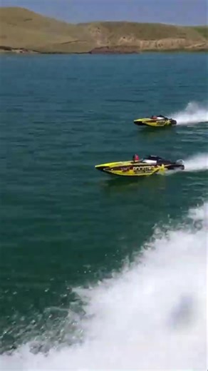 The REAL RCSparks! on Instagram: "A nail-biting race to the finish! Every second counts as these boats battle it out on the water. Who will take the lead? #BoatRace #SailingLife #Speed #WaterSports #Competition"