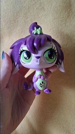 Wingless but still cute Littlest pet shop fairy