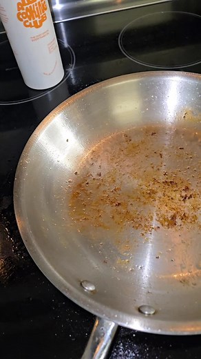 How to Clean Stainless Steel Pans Effectively