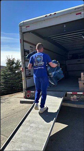 Professional Calgary Movers | Blue Blanket Moving Team