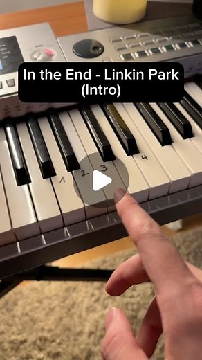Fabrice Breuss | Piano Teacher on Instagram: "In the End - Linkin Park (Easy Intro Tutorial) . #piano #tutorial #pianolessons #linkinpark"