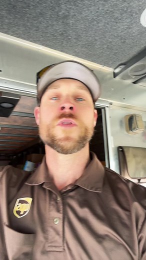 Russell the Dancing UPS Man | Keep Smiling and Dancing