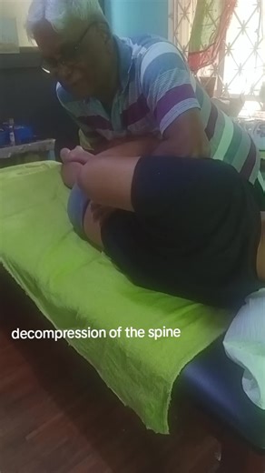 Decompression of the Spine: Effective Chiropractic Therapy