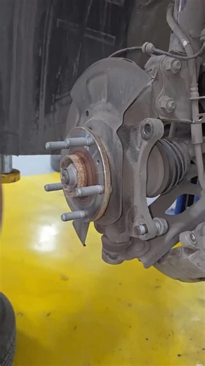 MrFast AutoParts on Instagram: "geely car front brake service install new brake pads #carmaintenance"