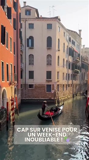 Le Routard on Instagram: "🎭 Venise vous charmera par son architecture et son atmosphère unique. Chaque ruelle et chaque pont racontent une histoire ! ​Venise, un musée à ciel ouvert ! ​👉 Voir le lien dans notre bio.​ ———————— ​ 👉 Découvrez nos idées voyage sur voyages.routard.com. ​📅 Routard Voyages vous permet de planifier et réserver un séjour sur un seul et même site. L’expertise Routard en plus. ​ ————————​ #leroutard #routardvoyages #venise #italie #italy #venezia #instatravel #travelgr