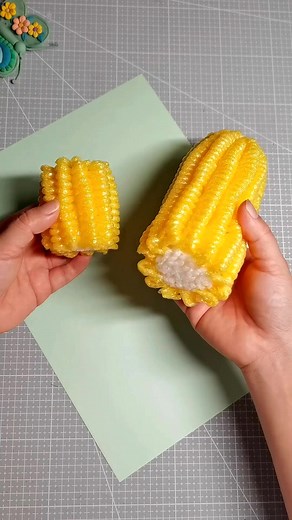 Cute Corn Craft 🌽✨ #CornCraft #CreativeDIY #HandmadeArt #EasyCraft #PaperCraft #CraftingFun #DIYNatureArt #FunCraftIdea #CreativeProject #DIYDecor | paper craft