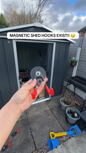Extra storage, heavy duty magnetic hooks - no DIY or screws required 😏 #magnetichooks #heavydutyhooks #shedstorage #homehack #tiktokmademebuyit