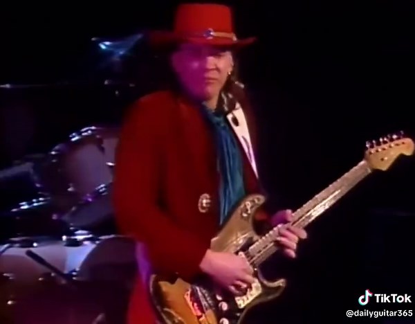 Stevie Ray Vaughan's Electrifying 'Scuttle Buttin' Live