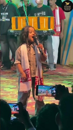 Roi Roi Binale| Live Sing Zubeen Garg Song | Cute female Singer | Assam | Bengal | India | Viral