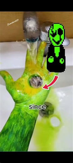 My brother was born as.. the green gaster pickle man #Undertale #GreenGaster