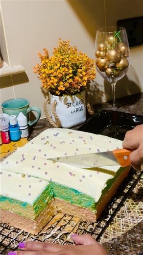 Let me be💋another way to use trending song😛#trending#letmebe#song#cake#decorating#foodlovers
