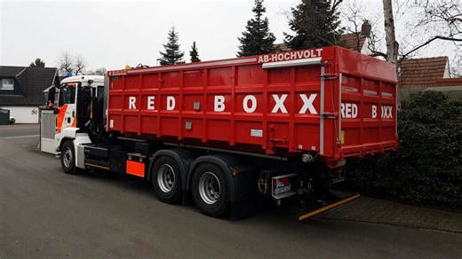 Bathtub For Burning Cars: A German Company’s Solution For Vehicle Fires