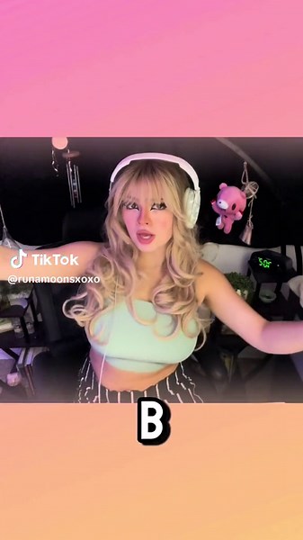 Funny Twitch Streamer Moments and Chat Reaction Compilation