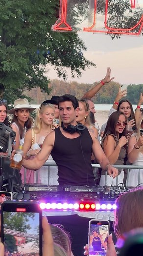 Germany DJ Tour: A Musical Journey Through Vibrant Culture