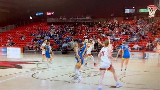 ere’s the game winning basket from Jackson’s Addison Henderson with under 3-seconds to play to give the Lady Indians a 40-38 win over St. Vincent in the Championship Game of the Holiday Classic at the Show Me Center! | Todd Richards KFVS