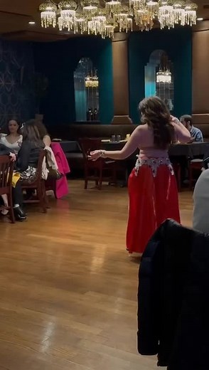 Captivating Belly Dance Drum Solo Performance