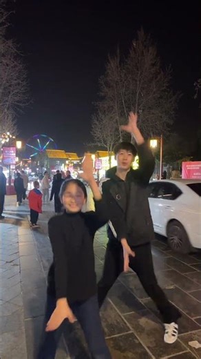 Crowd Evacuation Dance Challenge in Ancient Building