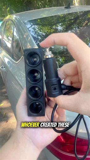 This is 2025, and you are still using a cigarette riser to charge？#carnecessities #caressentials #carcharger #carcigarretelightersplitter #cartech #fastcarcharger