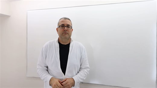 19. Spence's Job Market Signaling Game： Solving for Pooling Equilibrium