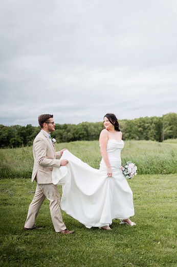 Divorced Parents Wedding Entrance to 'We Are Never Getting Back Together'