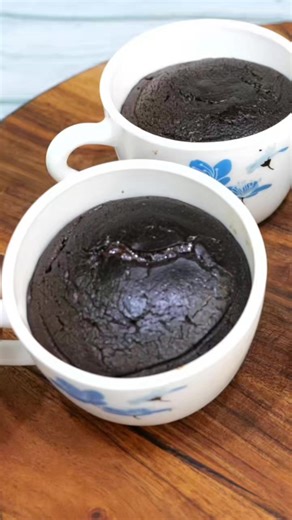 Quick and Easy Choco Lava cake😍🤩 #cookwithparul #facebookreels #chocolava | Cook With Parul