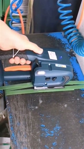 How the tool works for tying strapping ropes #tools #tying #strapping #ropes