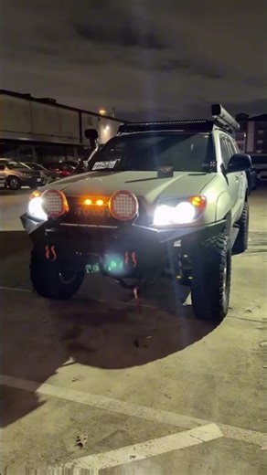 This is what the Rimthin E1 series bulbs look like after installation in a 2005 Toyota 4Runner. Is t