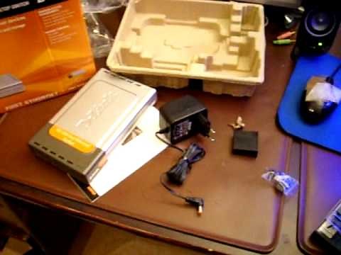 D-Link DES-1008D 8-Port Switch Unboxing