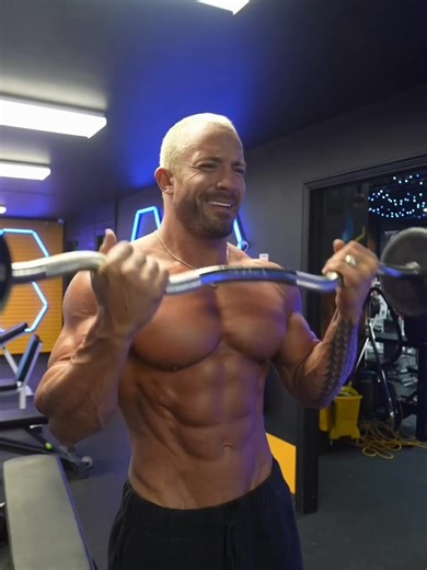 52K views · 1K reactions | 21s for a crazy bicep pump 7 of each. | Garrott Coelho | Facebook