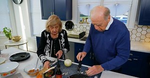 Holocaust survivors create cookbook to share Jewish recipes, stories of perseverance