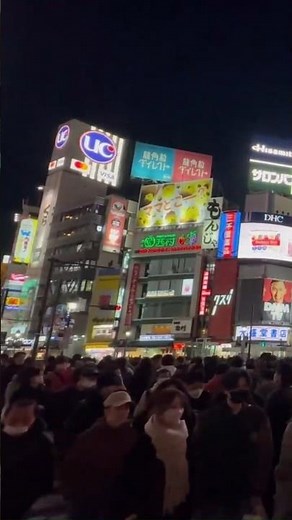Shibuya Crossing: Experience Tokyo´s iconic scramble