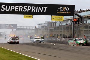 Race 22 red-flagged after start-line crash | Supercars