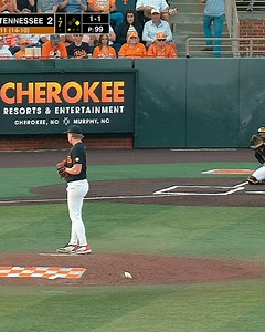 Hunter Ensley makes an absurd catch 😱 Tennessee Baseball | SEC Network
