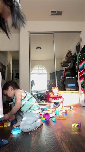 🍒Linn (@cherryannlinn)’s videos with J 無音 - J