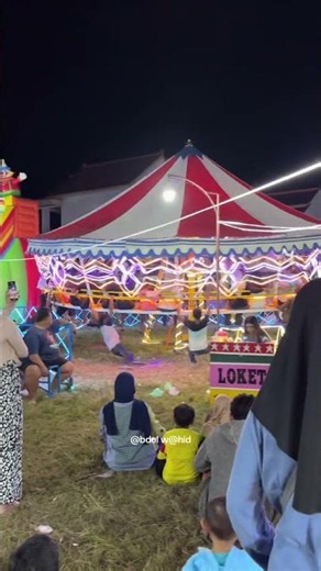 Ombak banyu pasar malam Kudus