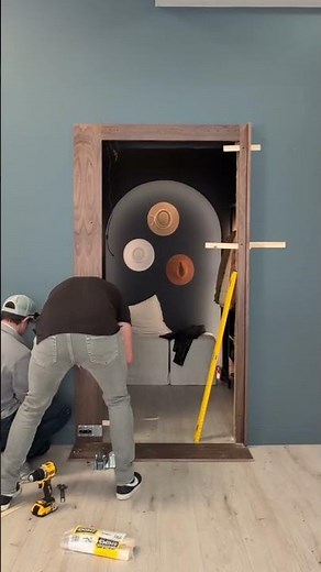 This sliding bookcase door is actually the most loved door of 2026 😉