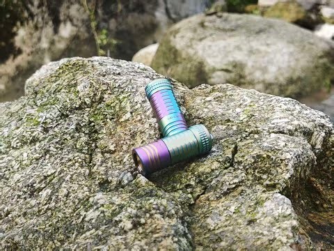 🔦 PoleShine Keychain Flashlight – Power in the Palm of Your Hand! 🔦