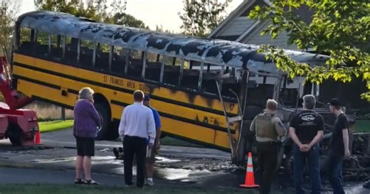 Mom helps evacuate 22 kids from school bus that caught on fire