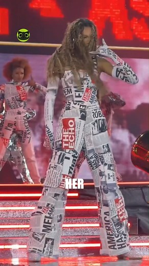 Beyoncé taught Blue Ivy her iconic wild dance move, and now she’s pulling it out at every concert, seems like it’s the only routine Beyoncé's teaching! #Beyoncé #BlueIvy #MotherDaughterDance #IconicMoves | Sunshiny Boss