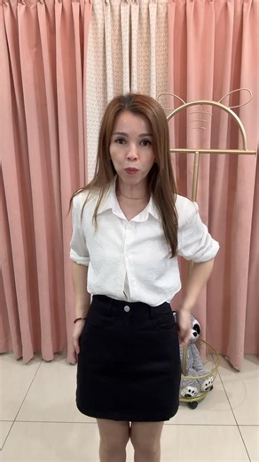 D 2607 Rm 39 🌺🌺🌺 好柔软好湖 质量款 🌺🌺小开设计 腰围纽扣拉链款 前后有口袋 微弹面料 有打底 关键字 系统拉单 🥰🥰 卡其 D2607 KHS D2607 KHM D2607 KHL D2607 KHXL 黑色 D2607 BKS D2607 BKM D2607 BKL D2607 BKXL 尺寸 🥰🥰🥰 S腰围26 -27 腰围66-68 CM臀部92-96 CM长度38 M腰围27-38 腰围68-70 CM臀部94-100 长度38 L腰围28-29 腰围 70-74 CM臀部98-104 长度39 XL腰围30-31 腰围74-78 CM臀部100-106 长度39 阅读 粉丝们🥰 新的一期 现货 4月21 号4月27 号 本地 结单在4月28-29 号 西马在一期买上3件免邮费 🥰🌺🥰 | Kyy collections